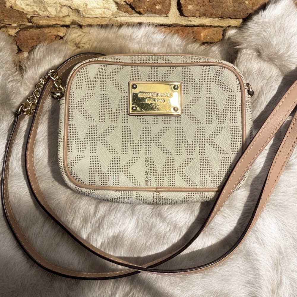 Michael Kors Mini Signature Crossbody